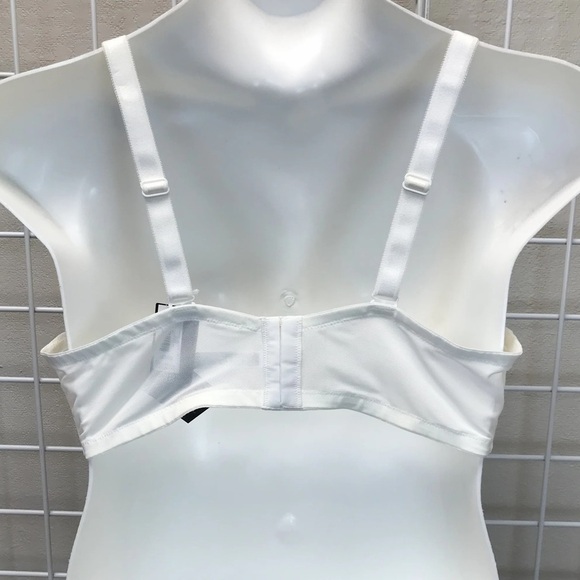 Torrid Curve Body Plunge Push Up Bra - New - Size 42DD - Picture 2 of 3